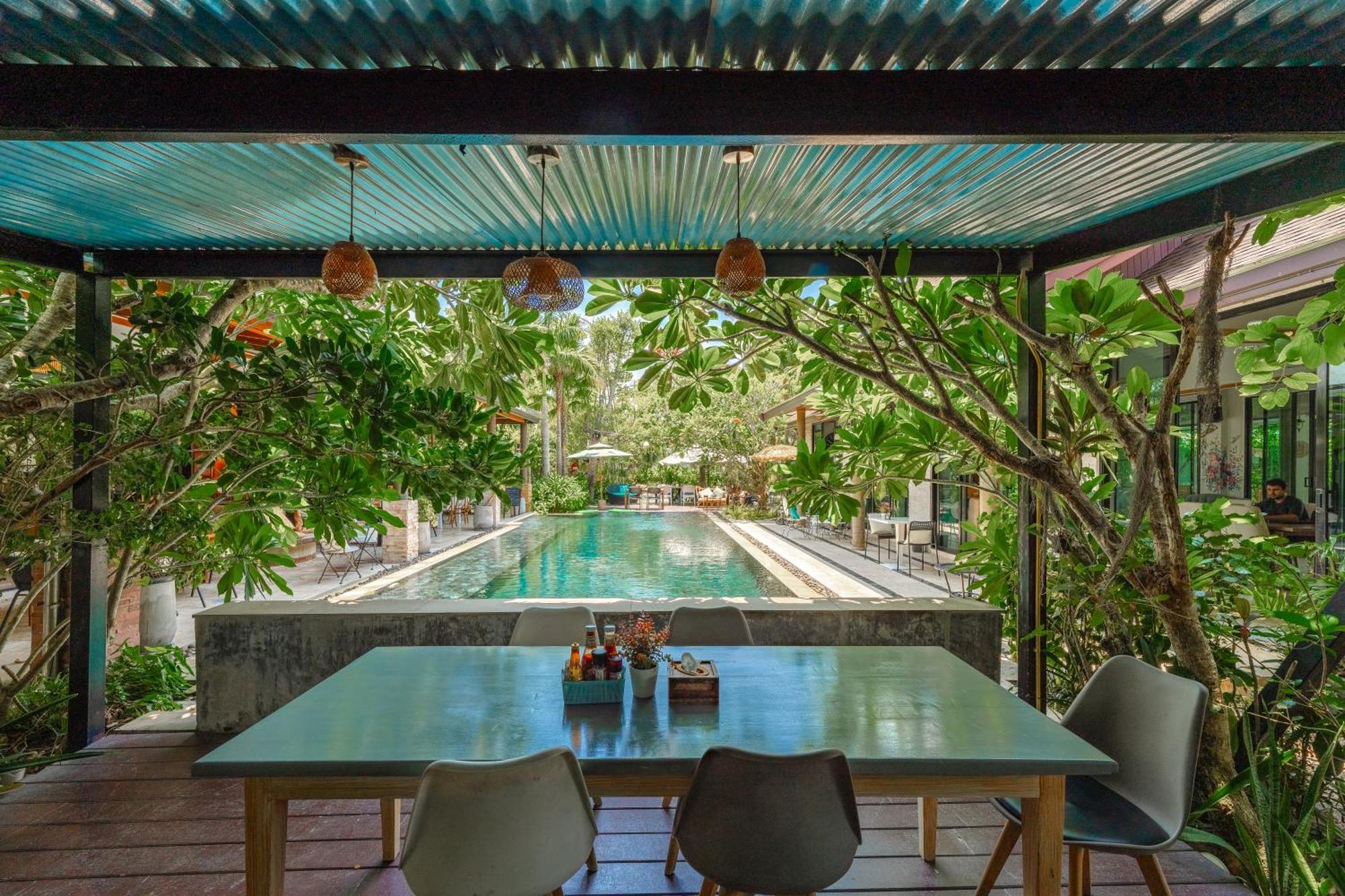 Coco Paradiso Phuket Sha Esterno foto