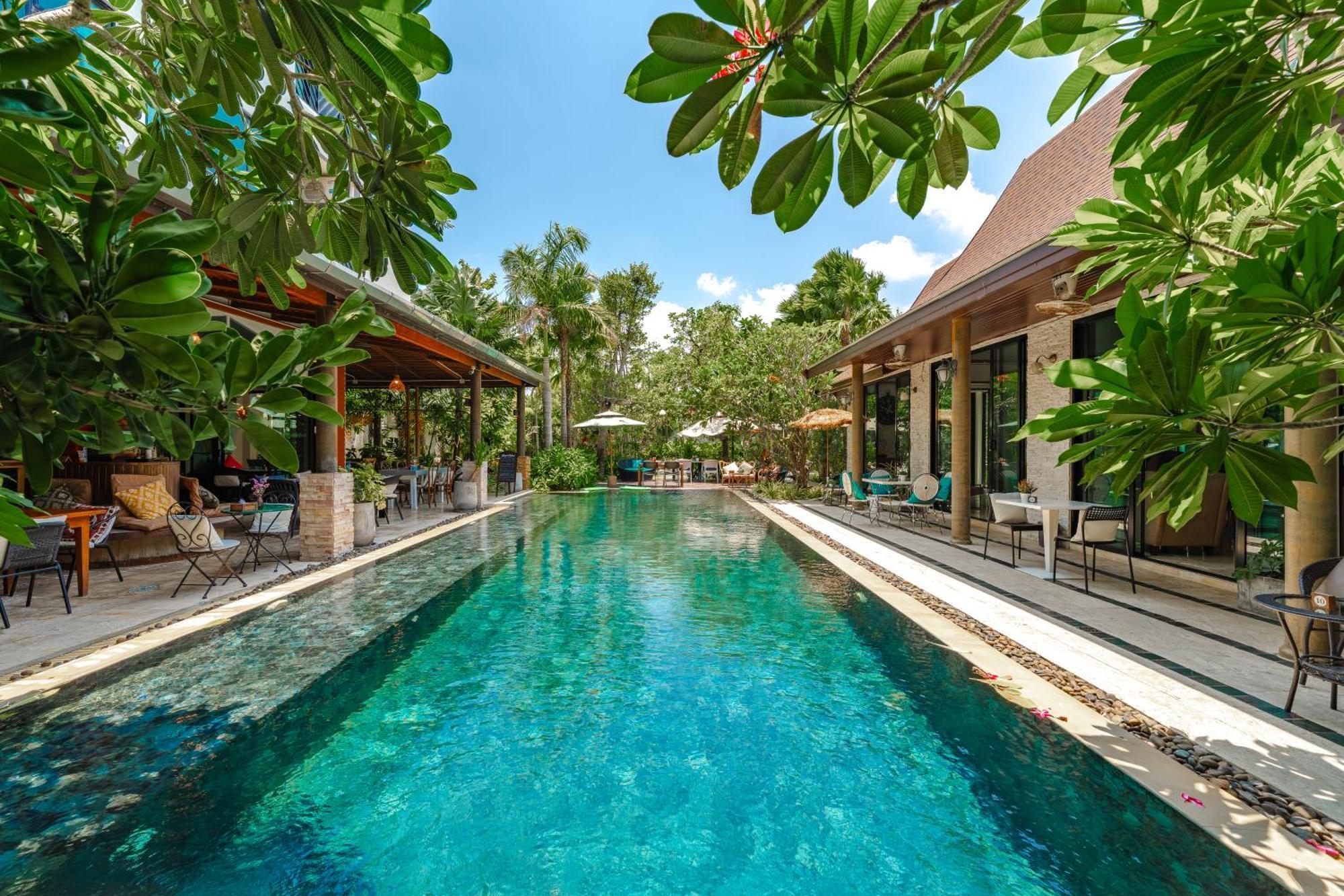 Coco Paradiso Phuket Sha Esterno foto